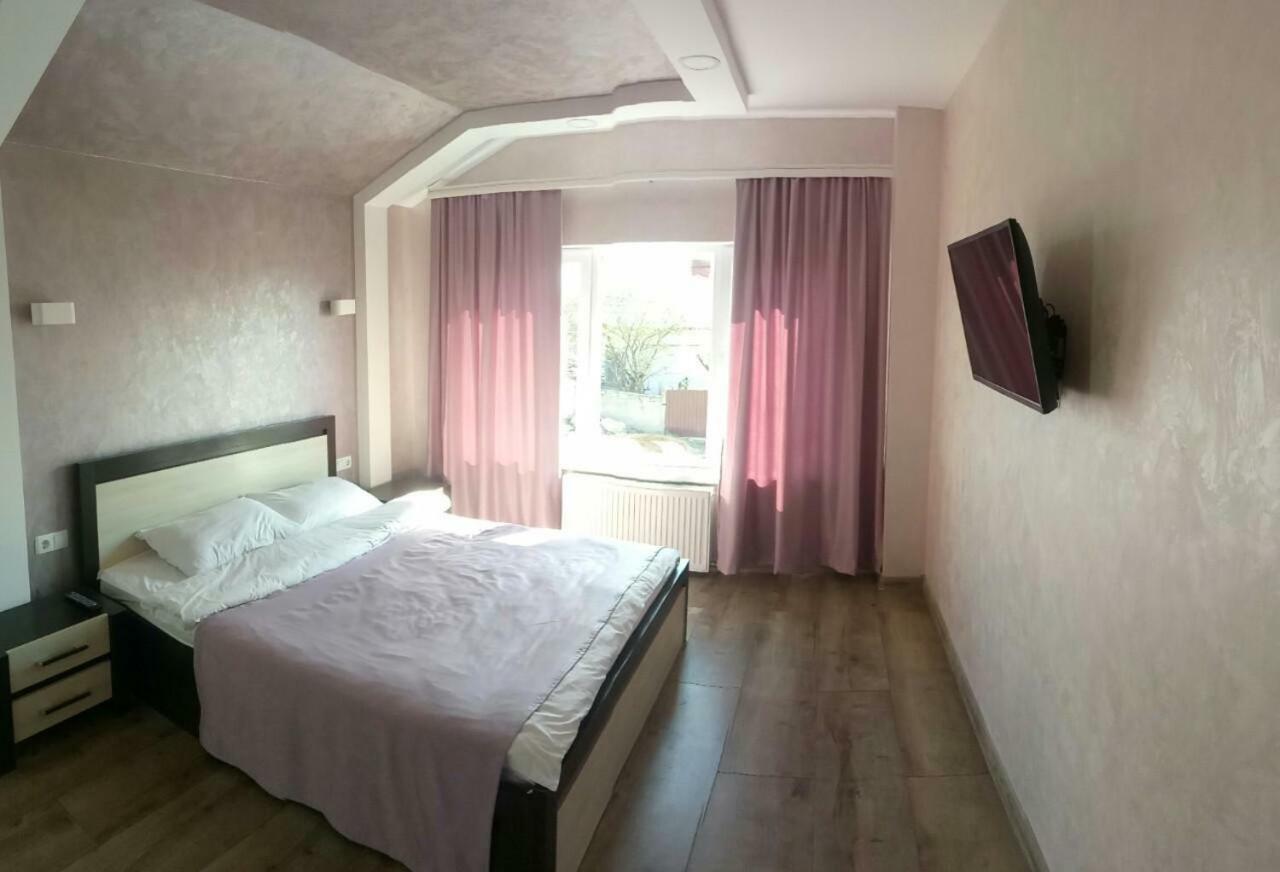 Villa Royal House Kam'janec'-Podil's'kyj Esterno foto