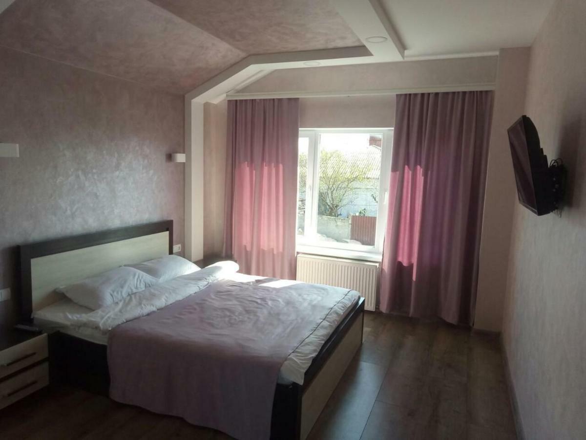 Villa Royal House Kam'janec'-Podil's'kyj Esterno foto
