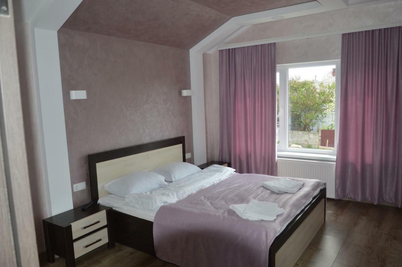 Villa Royal House Kam'janec'-Podil's'kyj Esterno foto
